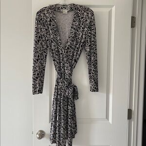 VINTAGE DIANE VON FURSTENBERG  DVF Wrap Dress Monogram Logo Print
